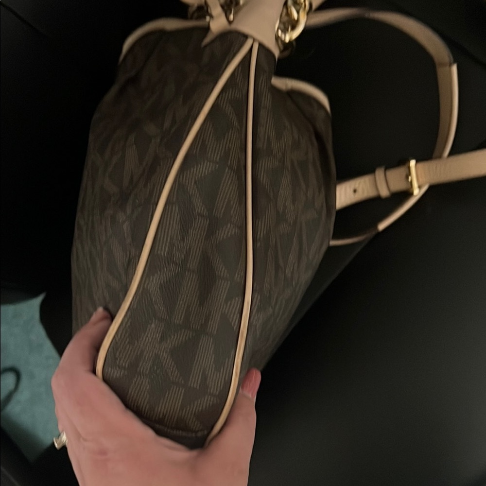 Michael Kors Brown and Tan Shoulder Bag - Picture 11 of 11